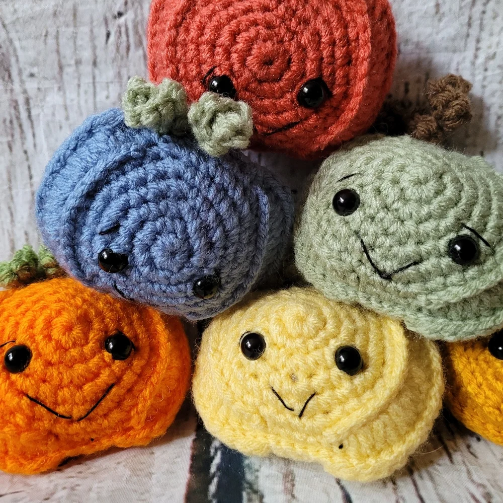 Crochet smiling pumpkin set